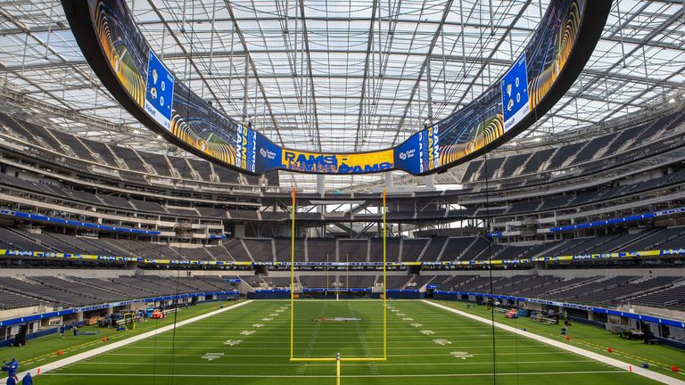 Ein gigantisches Stadion: das SoFi Stadium in Los Angeles. Neue Heimat der Rams und Chargers.