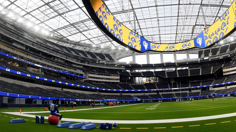 Ein gigantisches Stadion: das SoFi Stadium in Los Angeles. Neue Heimat der Rams und Chargers.