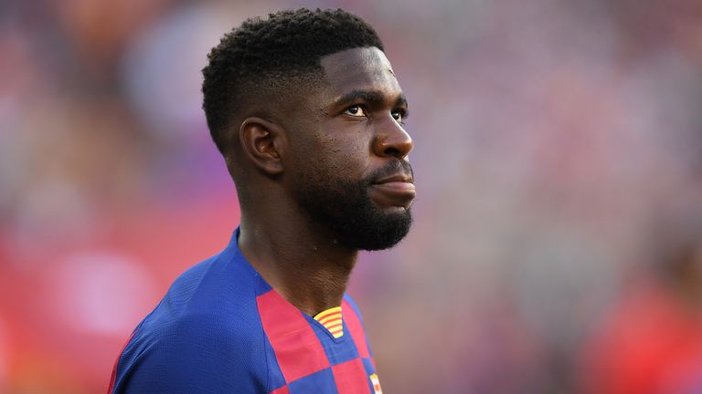 Samuel Umtiti - Barca will den Franzosen loswerden. Der Verteidiger ist stark verletzungsanfällig. Außerdem zählt er mit seinem Jahresgehalt (12 Mio. Euro) zu den Topverdienern des Klubs. Er selbst will bleiben und um einen Stammplatz kämpfen.