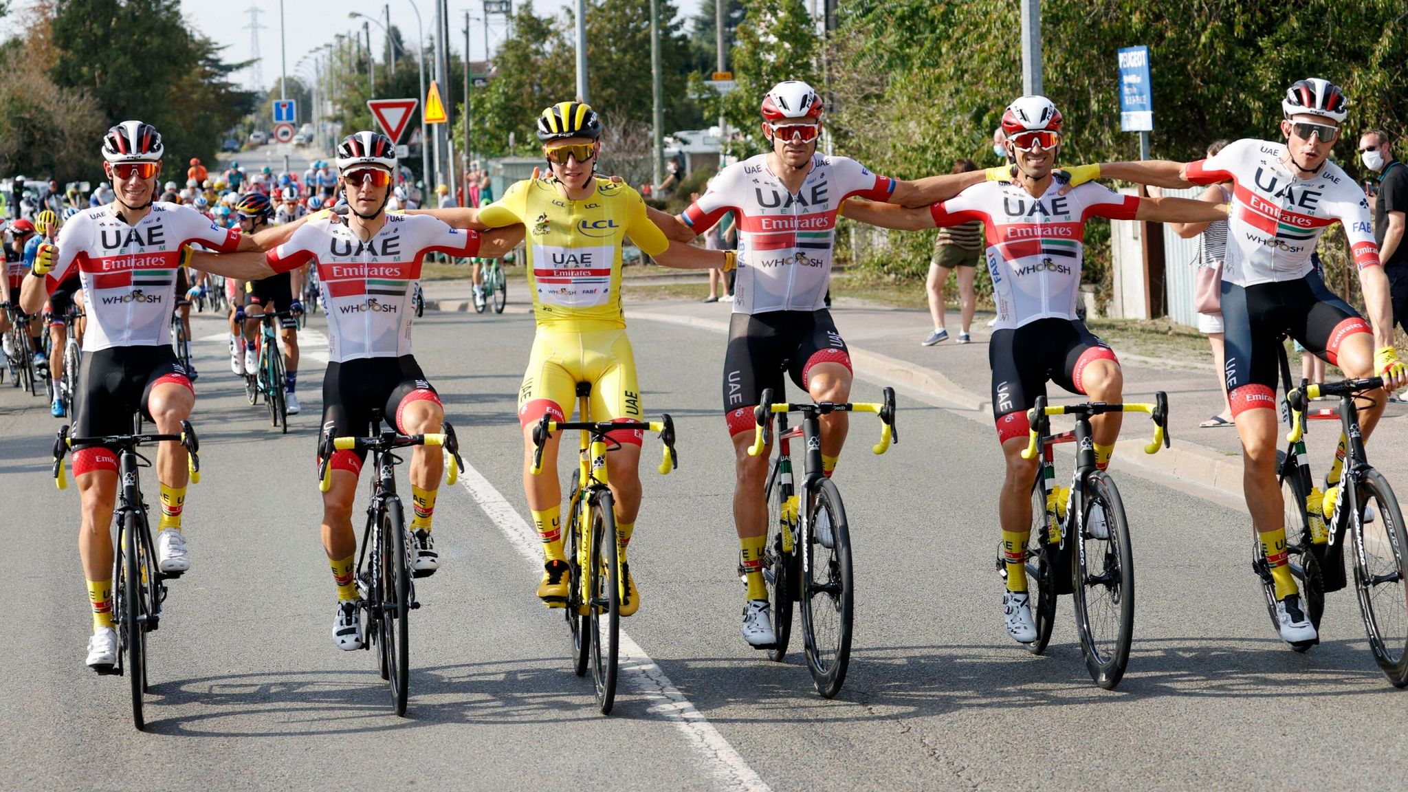 Tour de France Pogacar gewinnt Gesamtwertung siegt in Paris Mehr Sport News Sky Sport