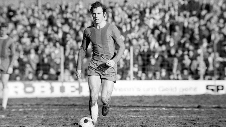 Beckenbauer war der zweite Beckenbauer beim FC Bayern: Von 1931 bis 1934 spielte dort bereits sein Onkel Alfons.