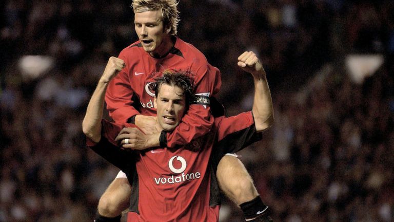 Manchester United (01/02 - 02/03): David Beckham (7) und Ruud van Nistelrooy (10) - gemeinsame Erfolge: 1x englischer Meister.