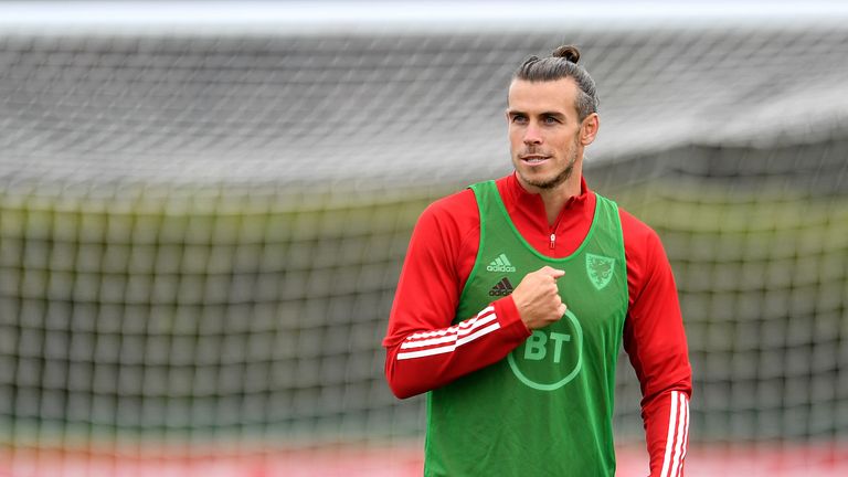 Gareth Bale trainiert derzeit mit der Nationalmannschaft von Wales.