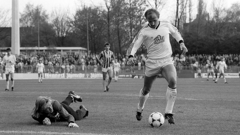 Platz 9: Harald Kügler 91 Tore (Schalke 04, Alemannia Aachen, Wattenscheid 09, Preußen Münster, Rot-Weiss Essen)