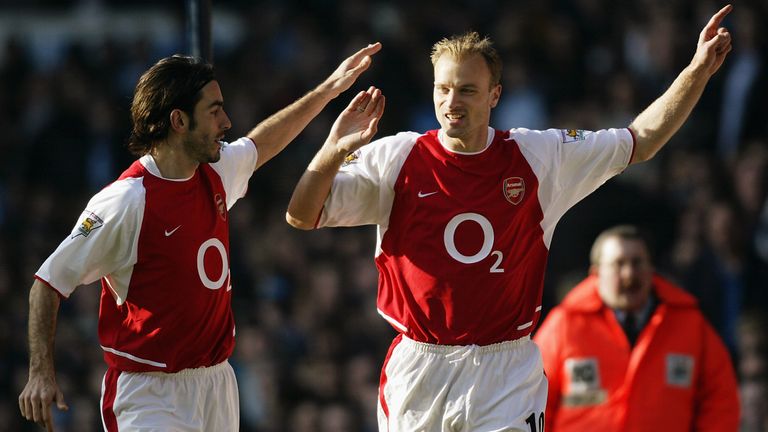 FC Arsenal (00/01 - 05/06): Robert Pires (7) und Dennis Bergkamp (10) - Gemeinsame Erfolge: 2x englischer Meister, 3x englischer Pokalsieger