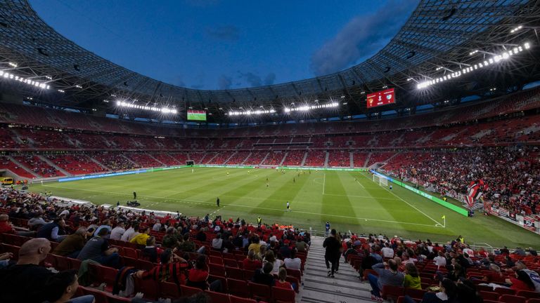 Findet der europäische Supercup zwischen dem FC Bayern München und dem FC Sevilla doch nicht in der Puskas Arena in Budapest statt?