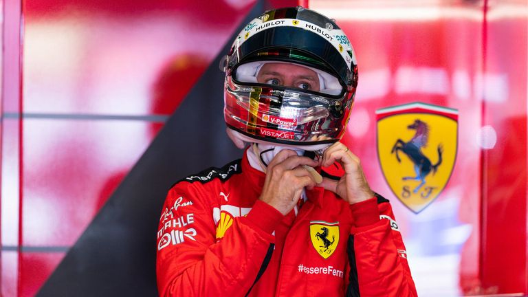 Sebastian Vettel präsentiert beim GP in Mugello einen neuen Helm.