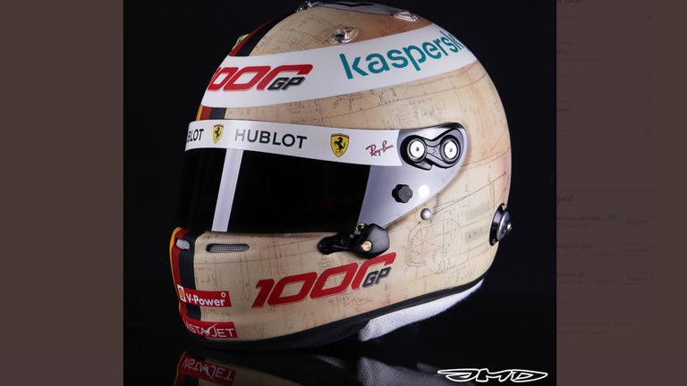 Dem Helm von Sebastian Vettel zieren 70 Jahre Ferrari-Geschichte. Auf dem Helm des Heppenheimers sind Skizzen des ersten (125 F1 von 1950) und des neuestes (SF1000 von 2020) F1-Modells von Ferrari abgebildet (Bildquelle: @JMD_helmets).