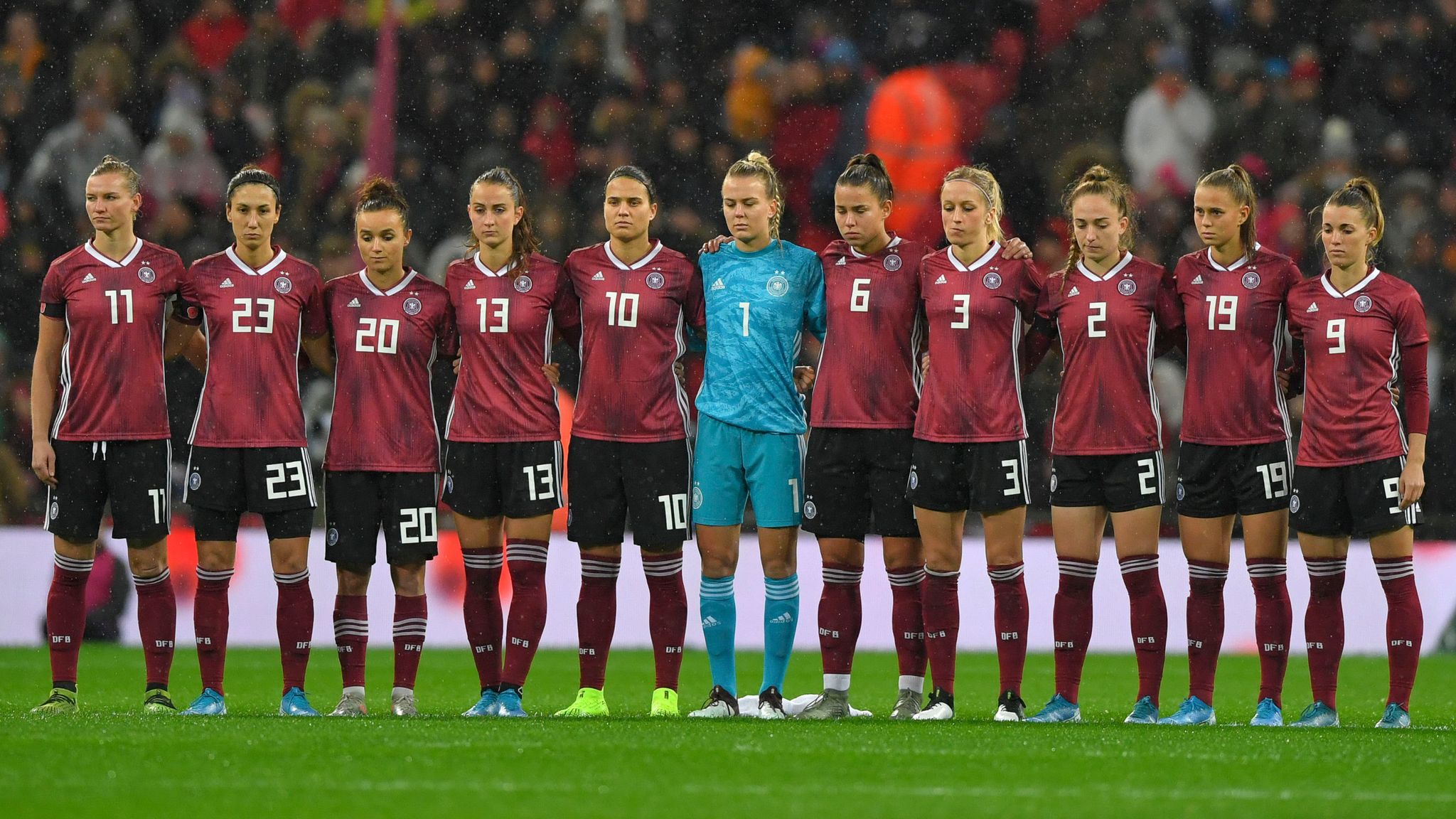 Frauen Fußball News: England sagt Länderspiel gegen DFB-Team wegen