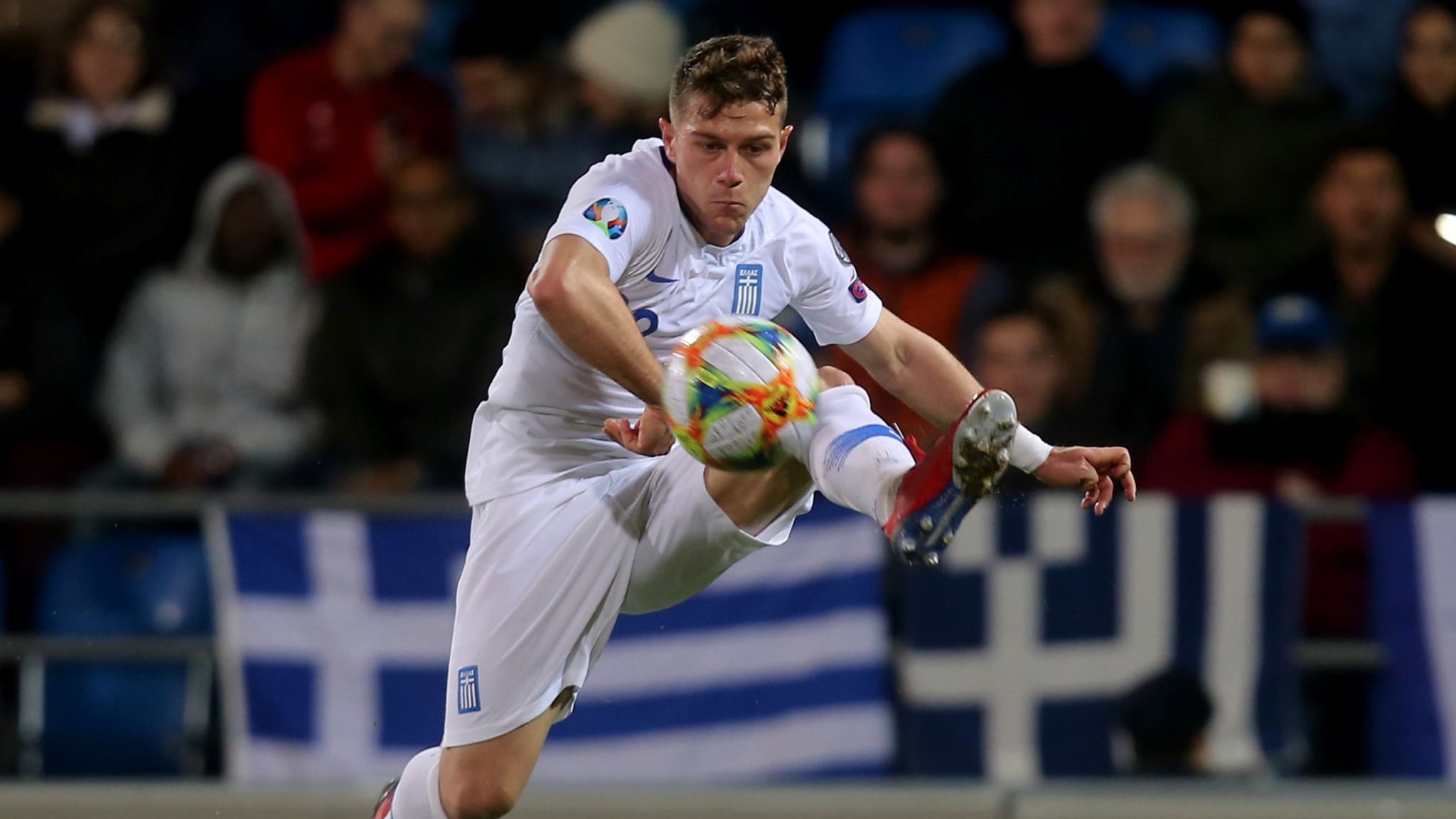 Transfer News Fortuna Düsseldorf leiht Leonardo Koutris aus Fußball