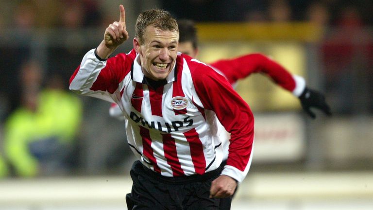 Arjen Robben, Triple-Sieger von 2013, spielte neben Bayern, Chelsea und Real Madrid auch zwei Jahre für Eindhoven. In seiner Zeit konnte Robben den niederländischen Meistertitel und zweifach den Superpokal gewinnen.