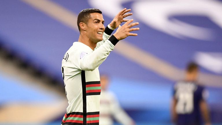 Ronaldo betonte, auf dem Flug nach Turin mit niemandem in Kontakt gekommen zu sein.
