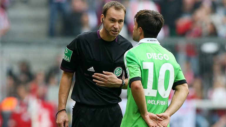 Wolfsburg, Platz 2: Nummern 5, 10, 16 und 18 (12-mal) – Bei Wolfsburg trug das Who-is-who die Nummer zehn: Diego, Misimovic, Draxler, Effenberg und viele mehr.