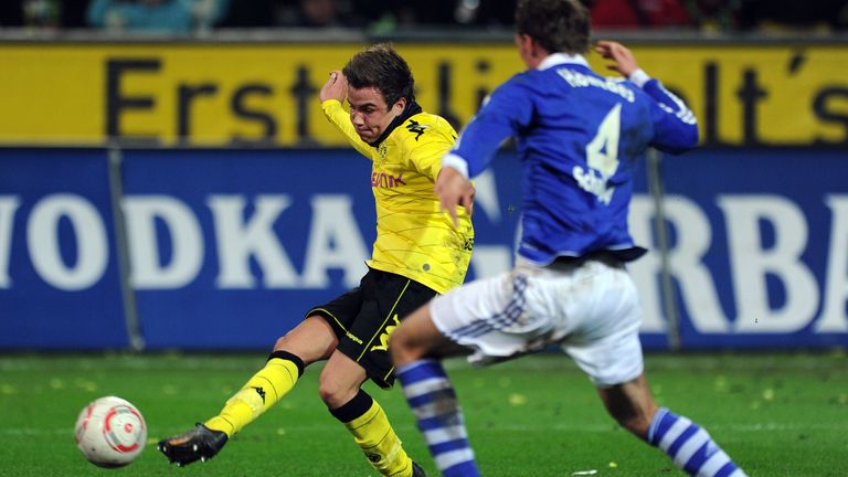 Saison 2010/2011: Das größte Spiel im Pott endete seit 2000 zum zehnten Mal ohne Sieger (21. Spieltag). Dortmund gegen Schalke 0:0. 