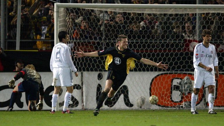 2003/04: Bis ins Viertelfinale. Alemannia Aachen gegen Bayern 2:1. Tore: Stefan Blank (1:0, 33. Min), Michael Ballack (1:1, 45. Min+1), Erik Meijer (2:1, 81. Min). Stadion: Tivoli. Zuschauerzahl: 20.400. Trainer: Ottmar Hitzfeld. 