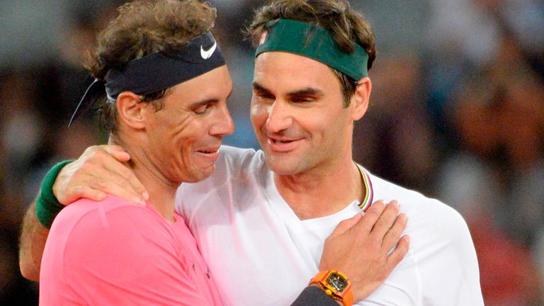 Roger Federer gratuliert seinem Freund und Rivalen Rafael Nadal zu dessen 20. Grand-Slam-Titel.
