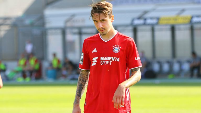 Adrian Fein: Der FC Bayern leiht den Mittelfeldspieler für ein Jahr an die PSV Eindhoven aus. Fein hatte in der Vorsaison auf Leihbasis für den Hamburger SV gespielt.