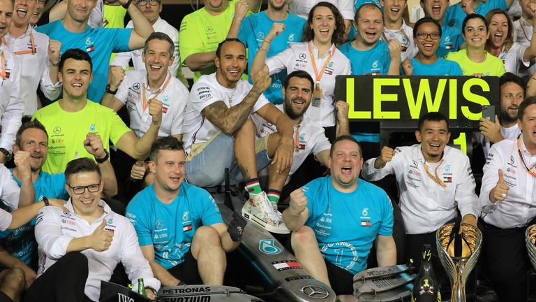 2019: Mercedes (413 Punkte)