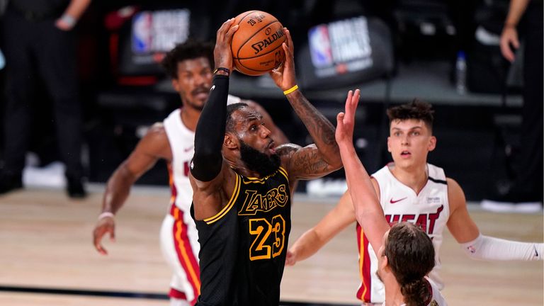 LeBron James führt die Lakers zum zweiten Sieg.