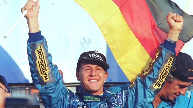 1995 feiert Schumacher seinen 2. WM-titel in Folge. Für das Team Benetton war es seine letzte Saison. 