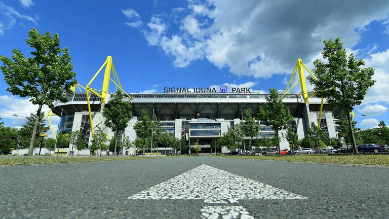 2020/2021: Das 157. Ruhrpott-Derby wird am Samstag um 18:30 Uhr im Signal Iduna Park stattfinden. Immerhin 300 Zuschauern werden im Stadion sitzen. 