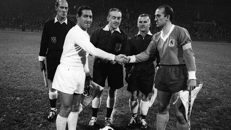 1966/1967: In der Achtelfinalpartie zwischen dem TSV 1860 München und Real Madrid setzten sich die Löwen knapp durch (1:0). Den Siegtreffer erzielte Hans Küppers. Unter dem Strich reichte es ''Sechzig'' allerdings nicht zum Weiterkommen, da die Madrilenen das Rückspiel für sich entschieden (3:1). 