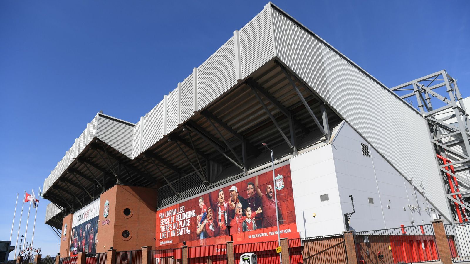 Fc Liverpool News Stadion Wird Zum Corona Testzentrum Fur Stadt Fussball News Sky Sport