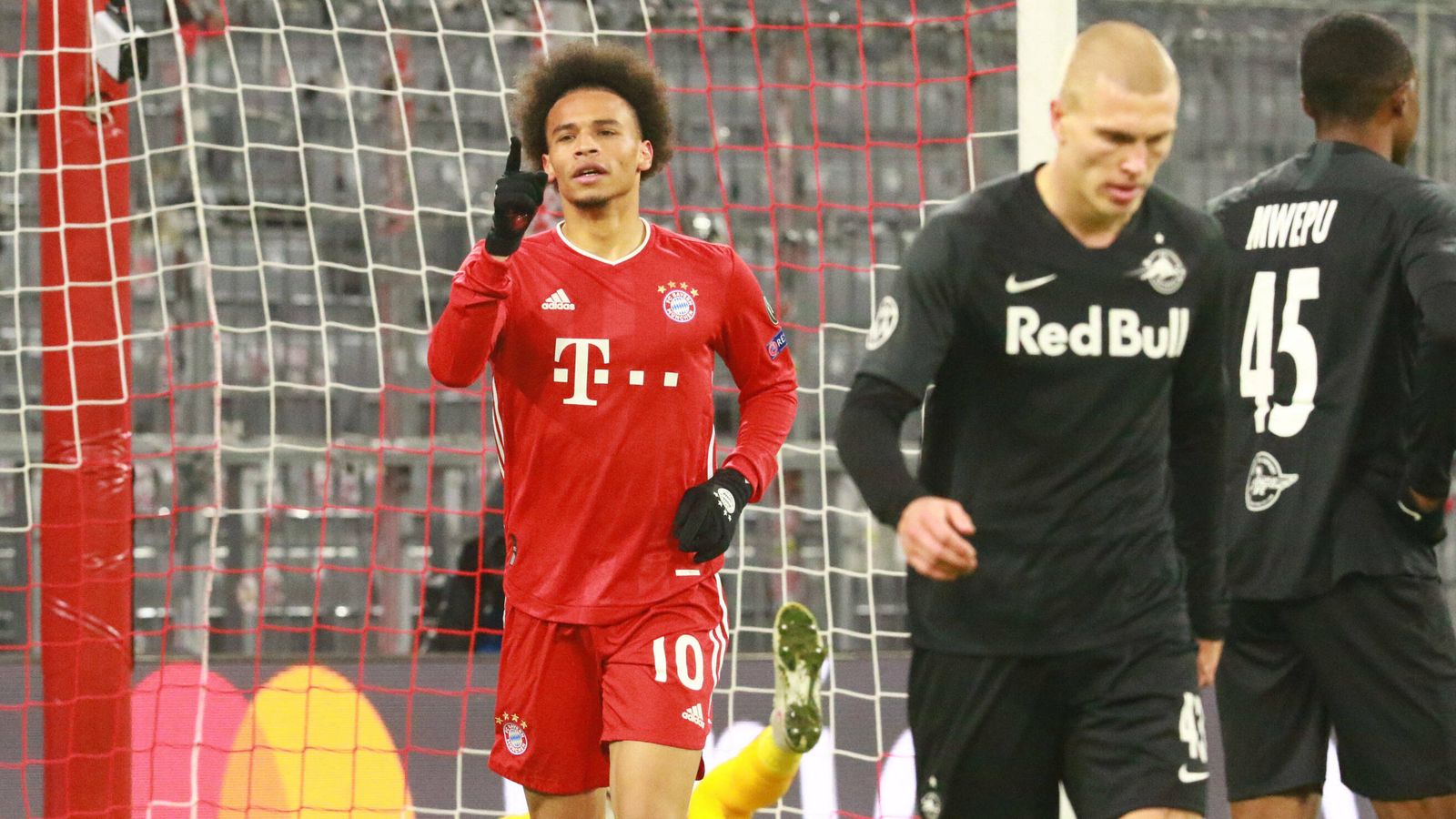 FC Bayern News: Sane brilliert als Joker, aber anfällig in ...