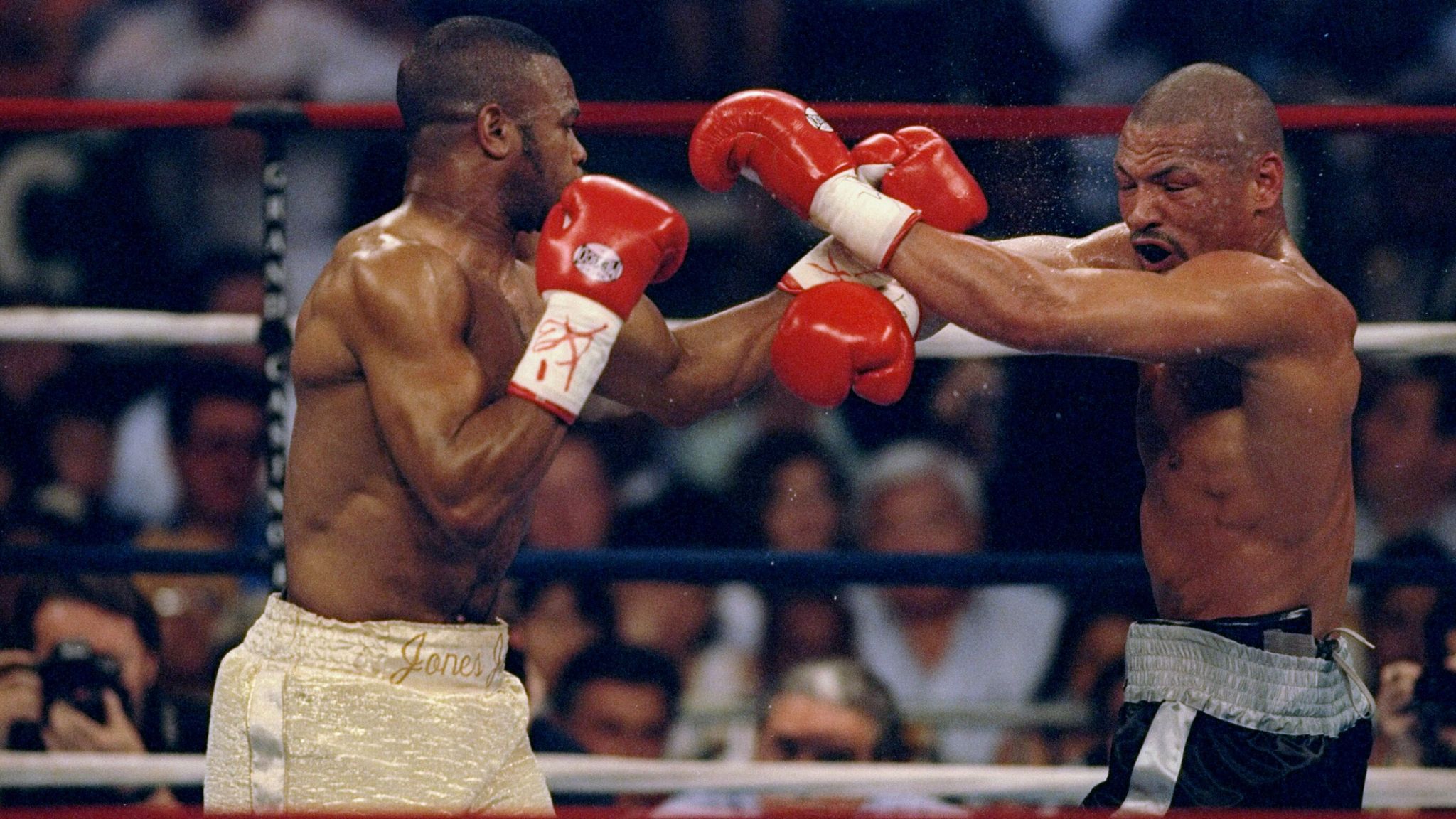 Mike Tyson Roy Jones Jr. Die größten Kämpfe von Jones Mehr Sport