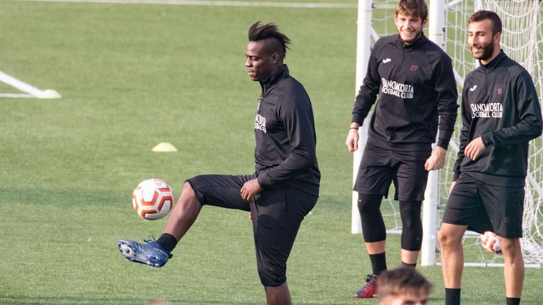 Mario Balotelli hat derzeit keinen Verein.