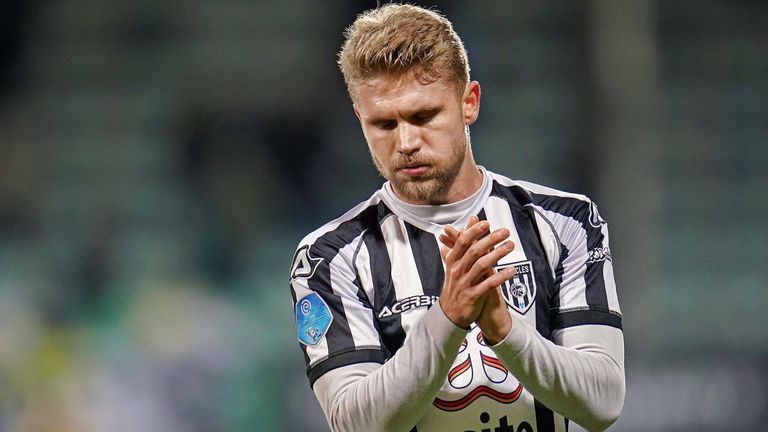 ALEXANDER MERKEL (18J/9M/16T): 