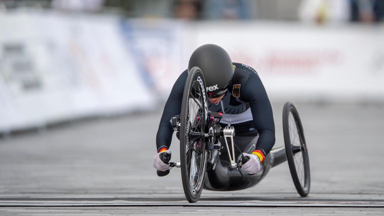 Andrea Eskau (49): 2016 errang Andrea Eskau bei den Paralympics in Rio de Janeiro im Radsport die Goldmedaille im Straßenrennen sowie die Silbermedaille im Einzelzeitfahren. Zu diesem Zeitpunkt war sie 45 Jahre alt.