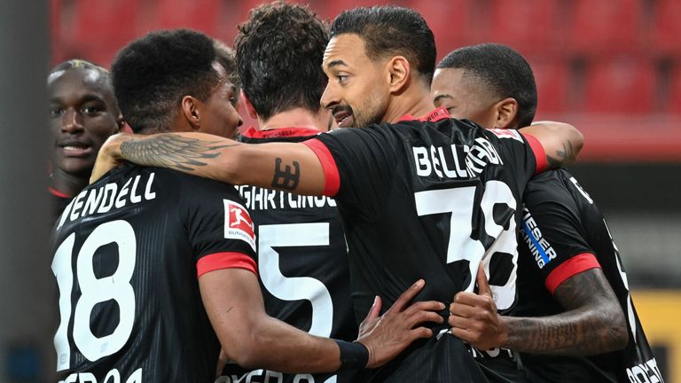 Bayer 04 Leverkusen: +1
Saison 2019/20: 14 Punkte und Platz sieben
Saison 2020/21: 15 Punkte und Platz vier