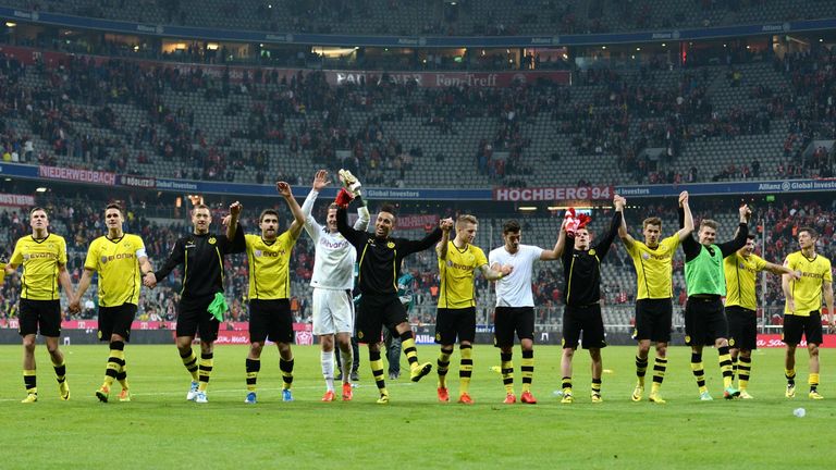 Saison 2013/14: Im deutschen Klassiker ging der BVB am 30. Spieltag als Sieger hervor. Endstand: 0:3. Tore: 0:1 Mkhitaryan (20. Min.), Reus (50. Min.), Hofmann (56. Min.). 