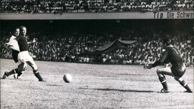 3:8 gegen Ungarn in Basel, WM-Gruppenphase, 20. Juni 1954.