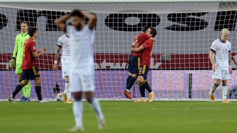 Nach dem 0:6-Debakel gegen Spanien wird die deutsche Nationalmannschaft von der internationalen Presse zerrissen.