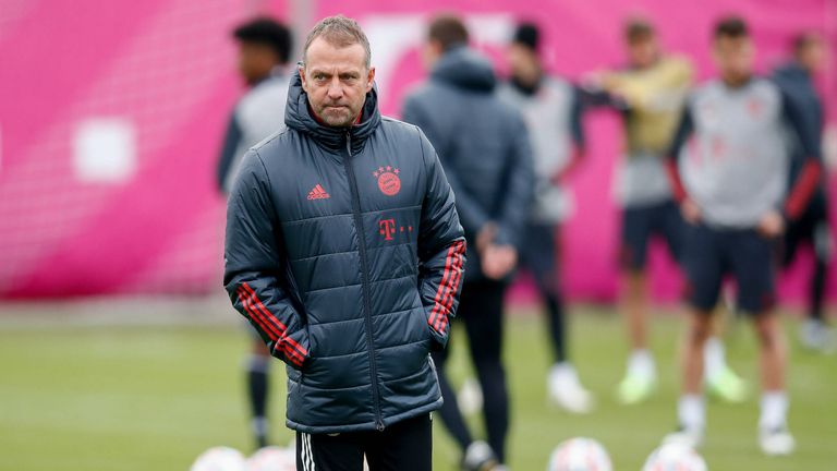 Hansi Flick hat sich vor dem Spiel gegen den FC Salzburg zur Personallage beim FC Bayern geäußert.