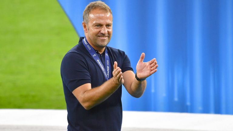 01.10.2020: UEFA Mens Coach auf the Year 2019/20. Der 55-Jährige zieht die Titel wie ein Magnet an. Neben der Auszeichnung als ''Deutschlands Trainer des Jahres'' gilt dies nun auch für Europa!