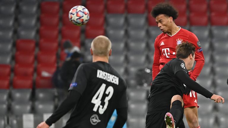 LEROY SANE: Kommt in der 63. Minute für Gnabry. Trifft fünf Minuten nach seiner Einwechslung zum 3:0 per Kopf. Sein Ballverlust im Aufbauspiel leitet das 1:3 ein. Note: 3.