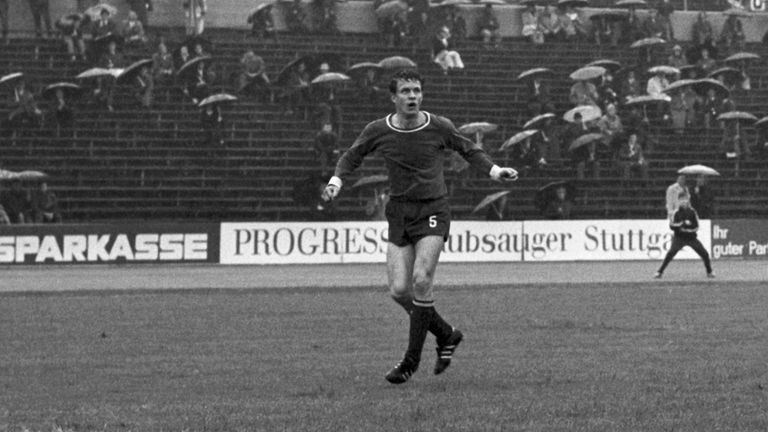 4. Platz: Otto Rehhagel, 12/12 Elfmeter. Quote: 100%