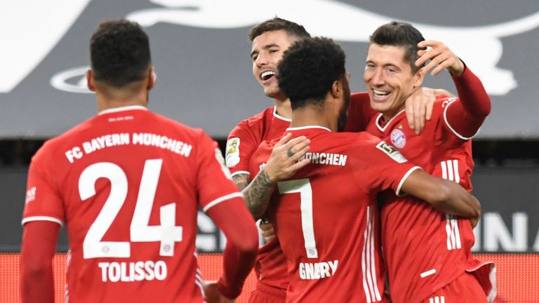 Lewandowski führt die Bayern zum Sieg in Dortmund. 