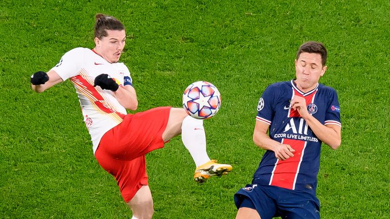 MARCEL SABITZER: Fehlende Präzession. Zu viel Streuung in den Pässen. Torschuss (32.) geht hoch und weit vorbei. Laborierte zuletzt an einem Muskelfaserriss. Zweitmeiste Ballaktionen in der ersten Hälfte.