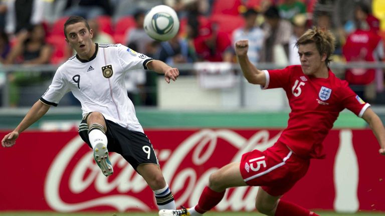 SAMED YESIL (17J/10M/20T):