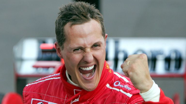 Formel 1: Michael Schumacher startete bei insgesamt 307 Formel-1-Rennen und gewann siebenmal den Weltmeistertitel. Von 2000 bis 2004 gewann die Ferrari-Legende fünfmal in Folge die WM.
