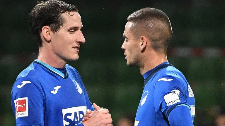 Sebastian Rudy (l.) und Mijat Gacinovic bei Hoffenheims 1:1 in Bremen.
