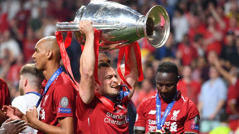 Mit den Reds gewann der Schweizer Nationalspieler 2018 die Champions League und im vergangenen Jahr die erste Meisterschaft seit 1990. In Liverpool steht er noch bis 2023 unter Vertrag.