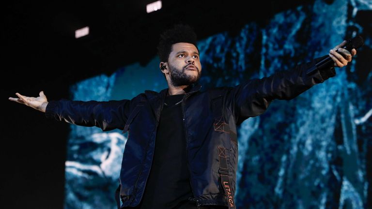 The Weeknd tritt beim Super Bowl auf.