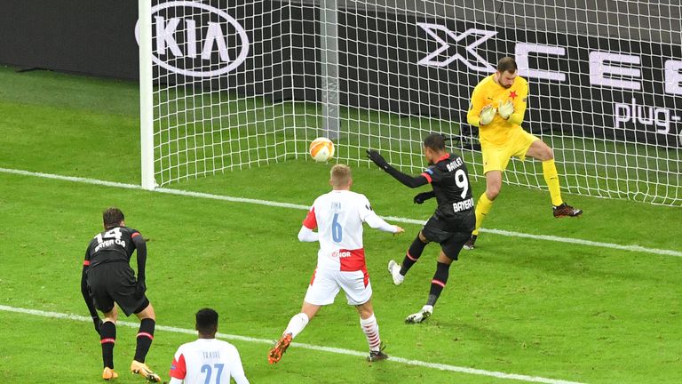 Bayer Leverkusen gewinnt verdient gegen Prag und sichert sich den Gruppensieg