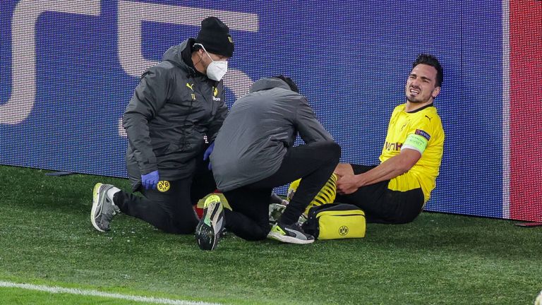 Mats Hummels hat nach seiner Verletzung etwas Entwarnung gegeben.