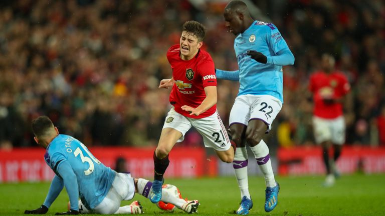 Das Derby zwischen Manchester United und Manchester City ist wird live auf Sky übertragen. 